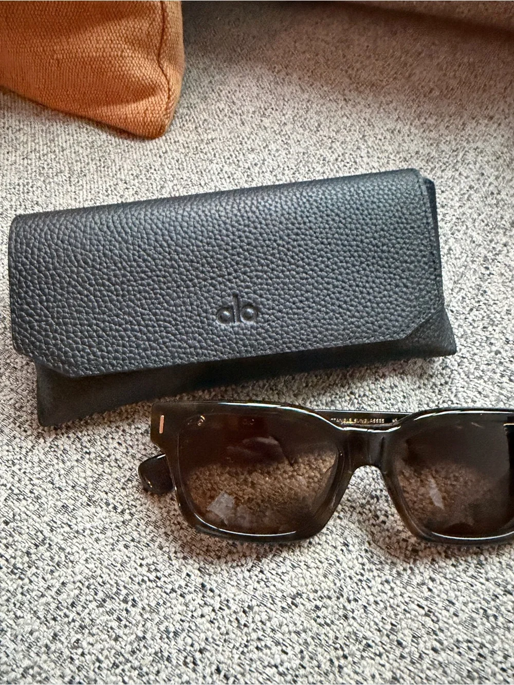 NWT ALO Rectangular Sunglasses in Brown Tortoise